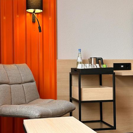 Ibis Styles Berlin Treptow Hotel Quarto foto