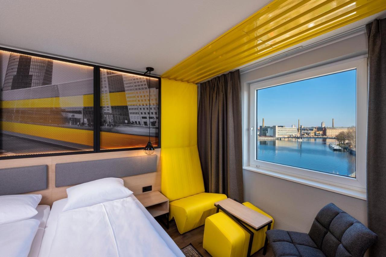 Ibis Styles Berlin Treptow Hotel Exterior foto