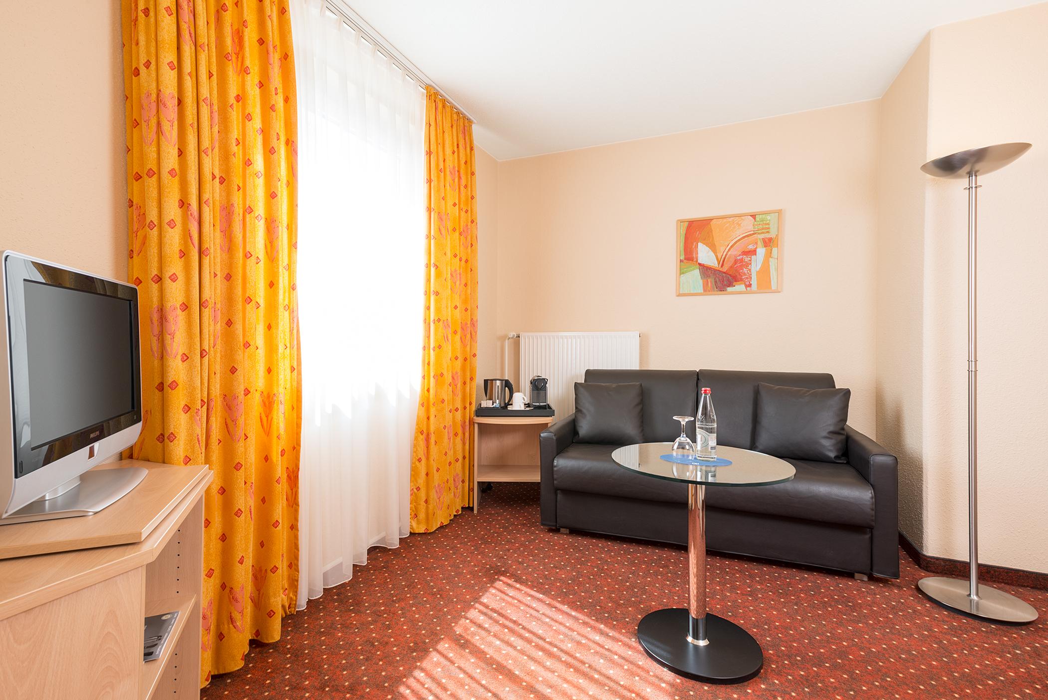 Ibis Styles Berlin Treptow Hotel Exterior foto