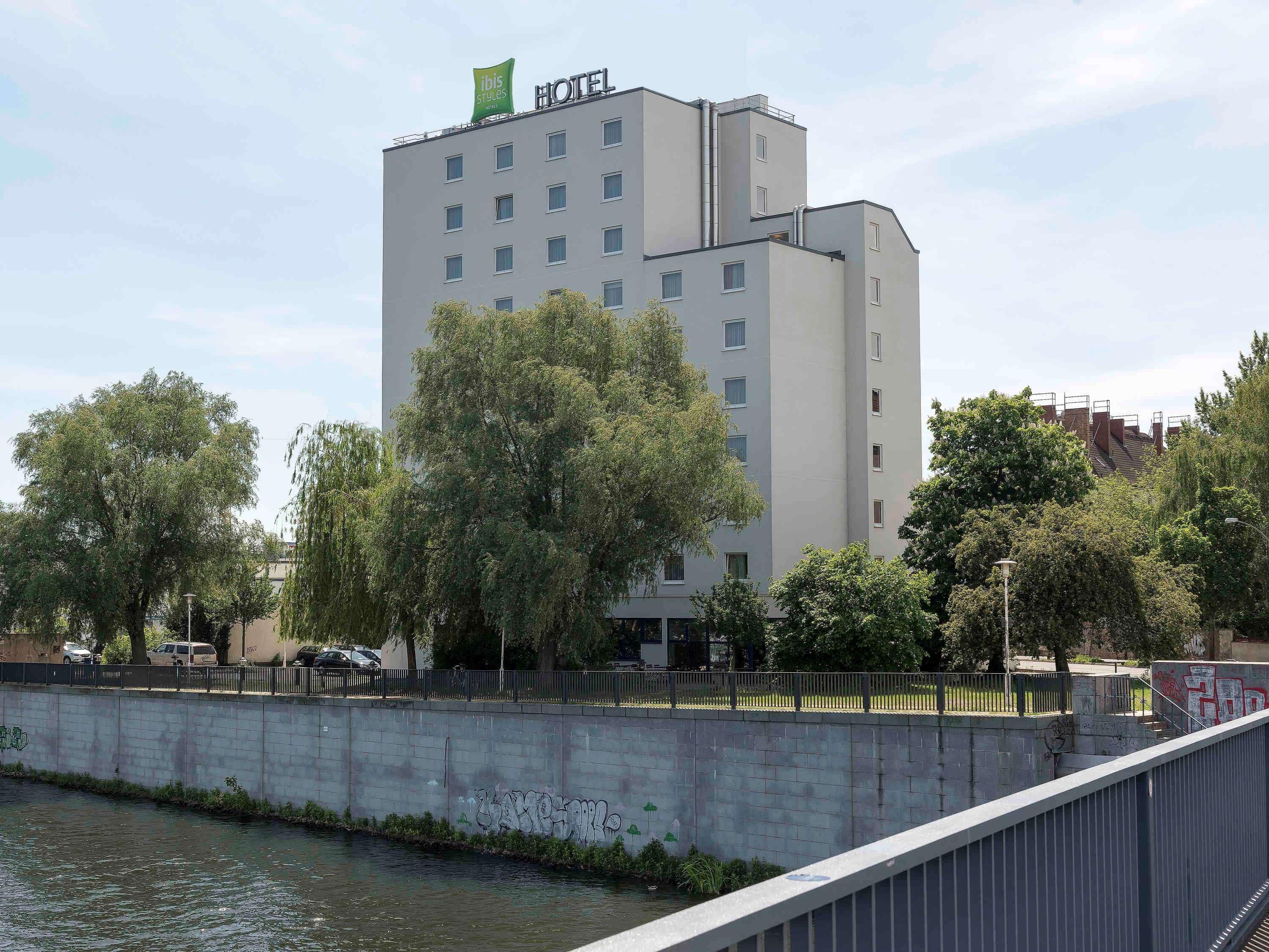Ibis Styles Berlin Treptow Hotel Exterior foto