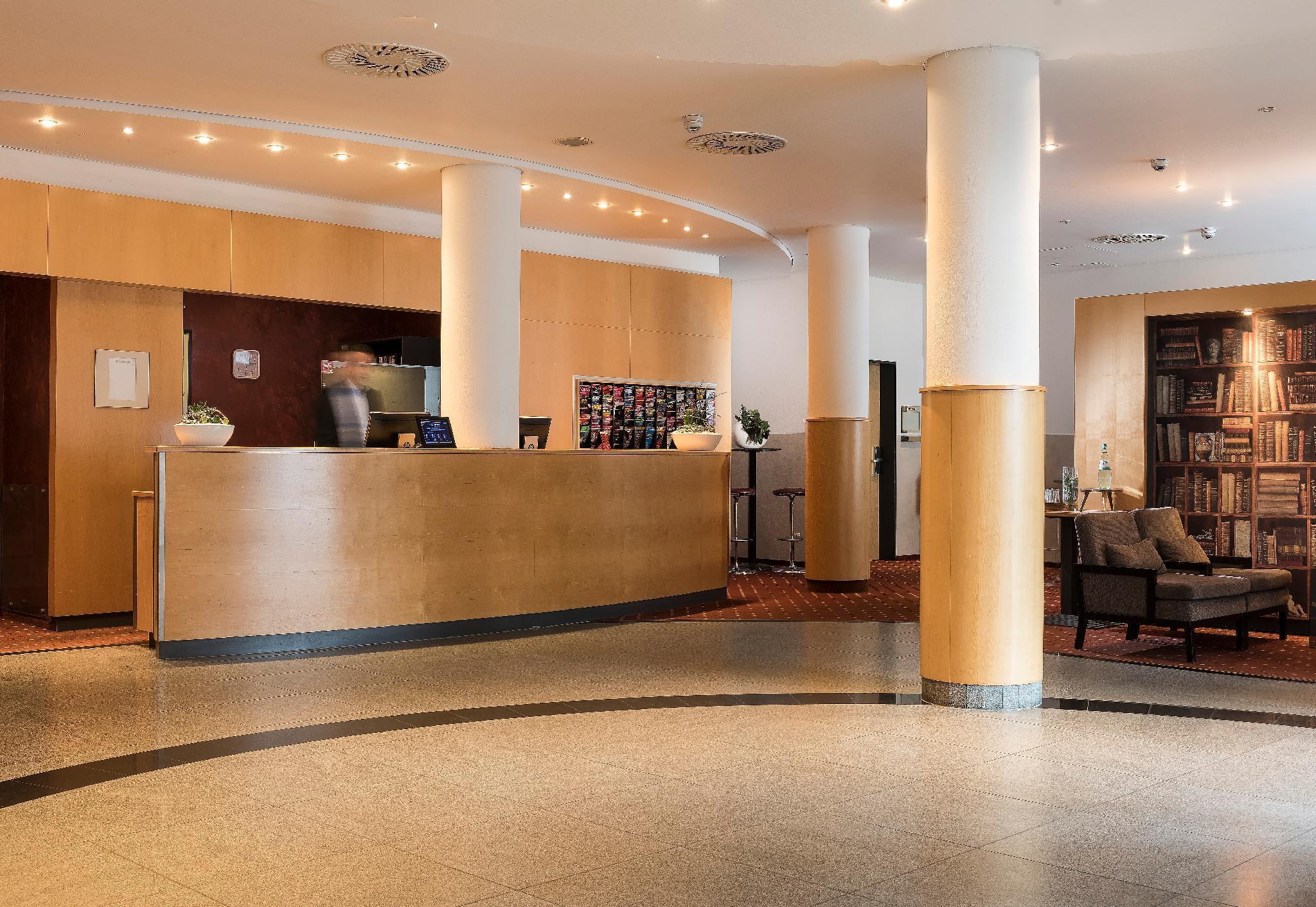 Ibis Styles Berlin Treptow Hotel Exterior foto