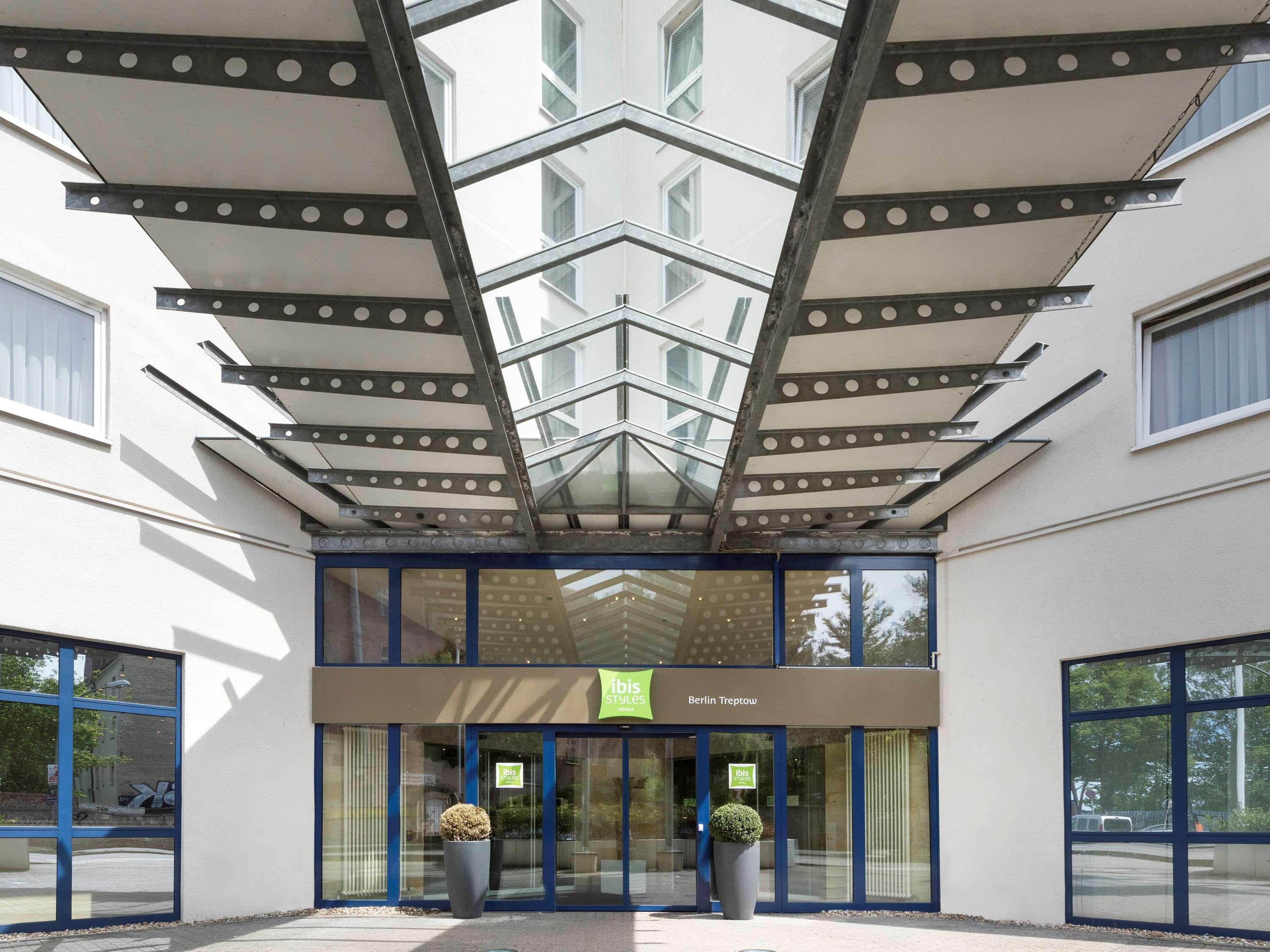 Ibis Styles Berlin Treptow Hotel Exterior foto