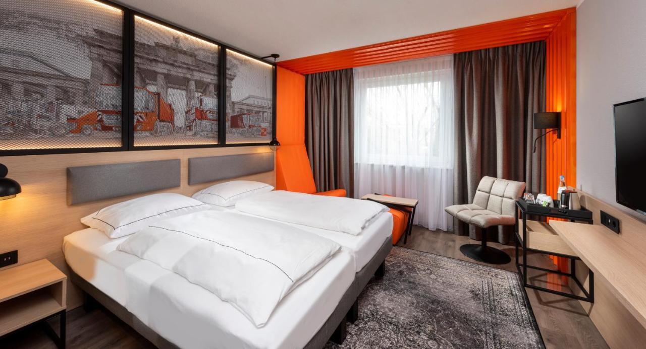 Ibis Styles Berlin Treptow Hotel Exterior foto